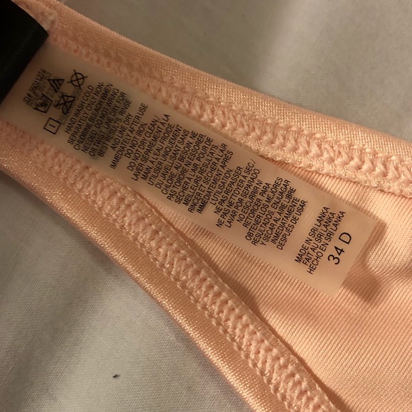 VS Bandeau Bikini Top 👙 Removable straps & cups. - Picture 4 of 6